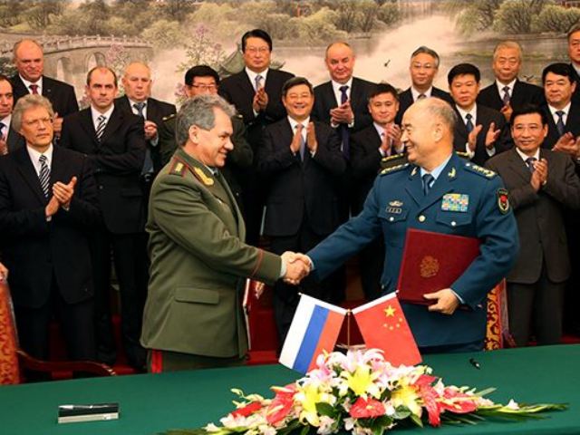 Министр обороны Шойгу в КНР, 2012 год