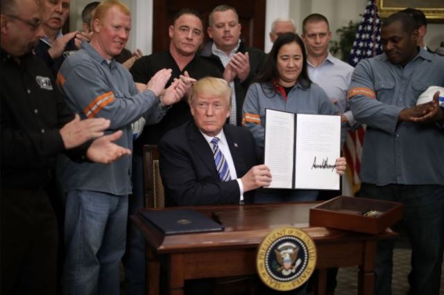 Фото Трамп і металурги США