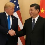Дональд Трамп і Сі Цзиньпін - рукостискання